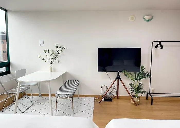 Hongdae Stn 1min Modish Style Apartment *