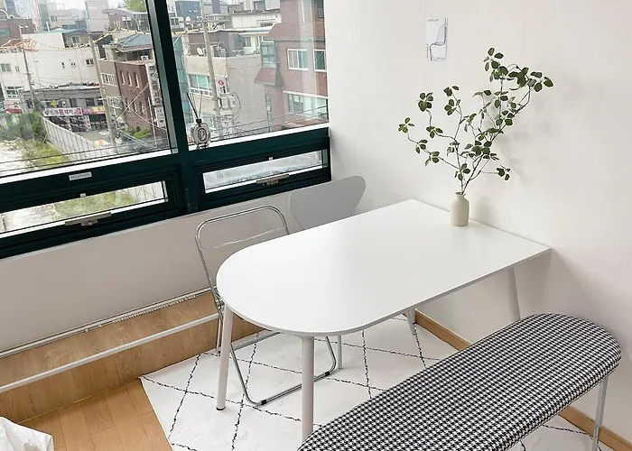 Apartment Hongdae Stn 1min Modish Style *