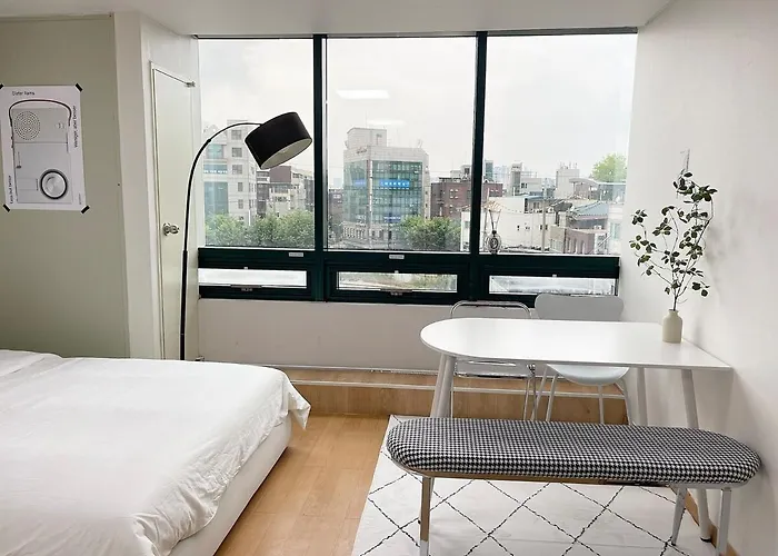 Apartment Hongdae Stn 1min Modish Style